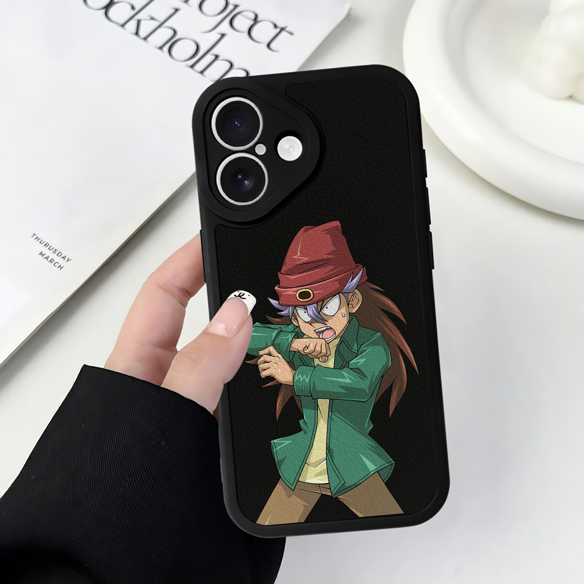 遊☆戯☆王 Yu-Gi-Oh! 【iPhone 16シリーズ対応】シリコンスマホケース（レザー調） 材質：シリコン